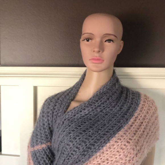 Meet your Posher, Ali, and lovely assistant Muriel - Picture 2 of 4